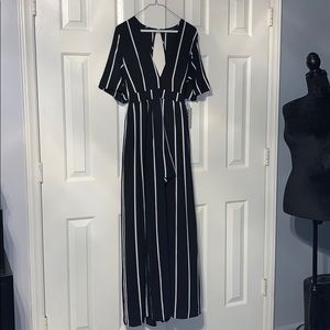 SUPER CUTE Haute Monde Black & White Romper